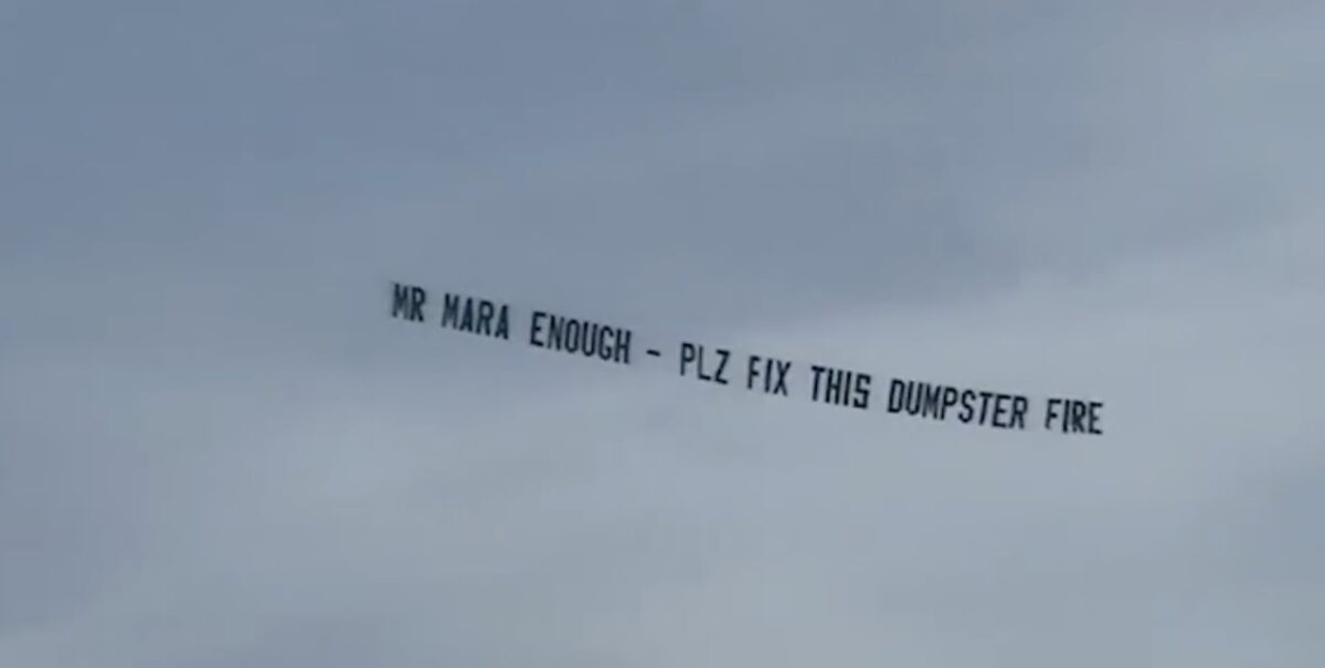 New York Giants plane banner